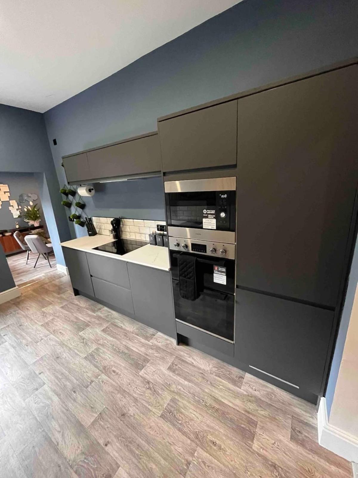 Modern 5 Bedroom Terraced Luxurious House Colwyn Bay Eksteriør bilde